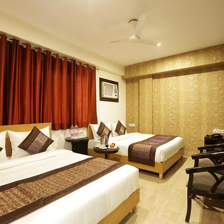 Hotel City Liit Delhi Airport Нью-Делі Екстер'єр фото