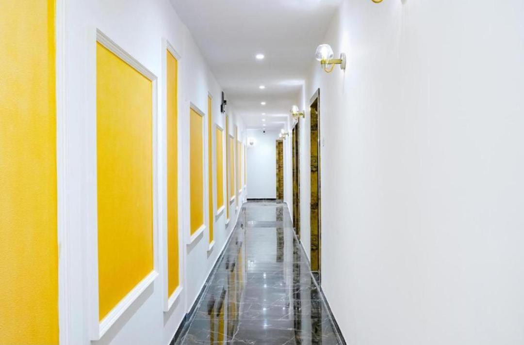 Hotel City Liit Delhi Airport Нью-Делі Екстер'єр фото