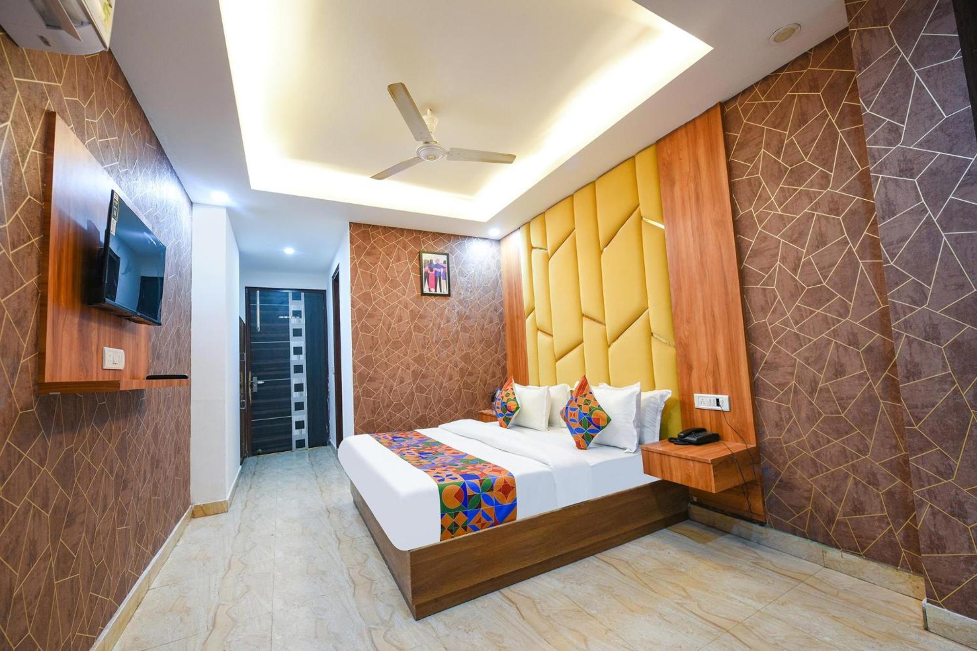 Hotel City Liit Delhi Airport Нью-Делі Екстер'єр фото