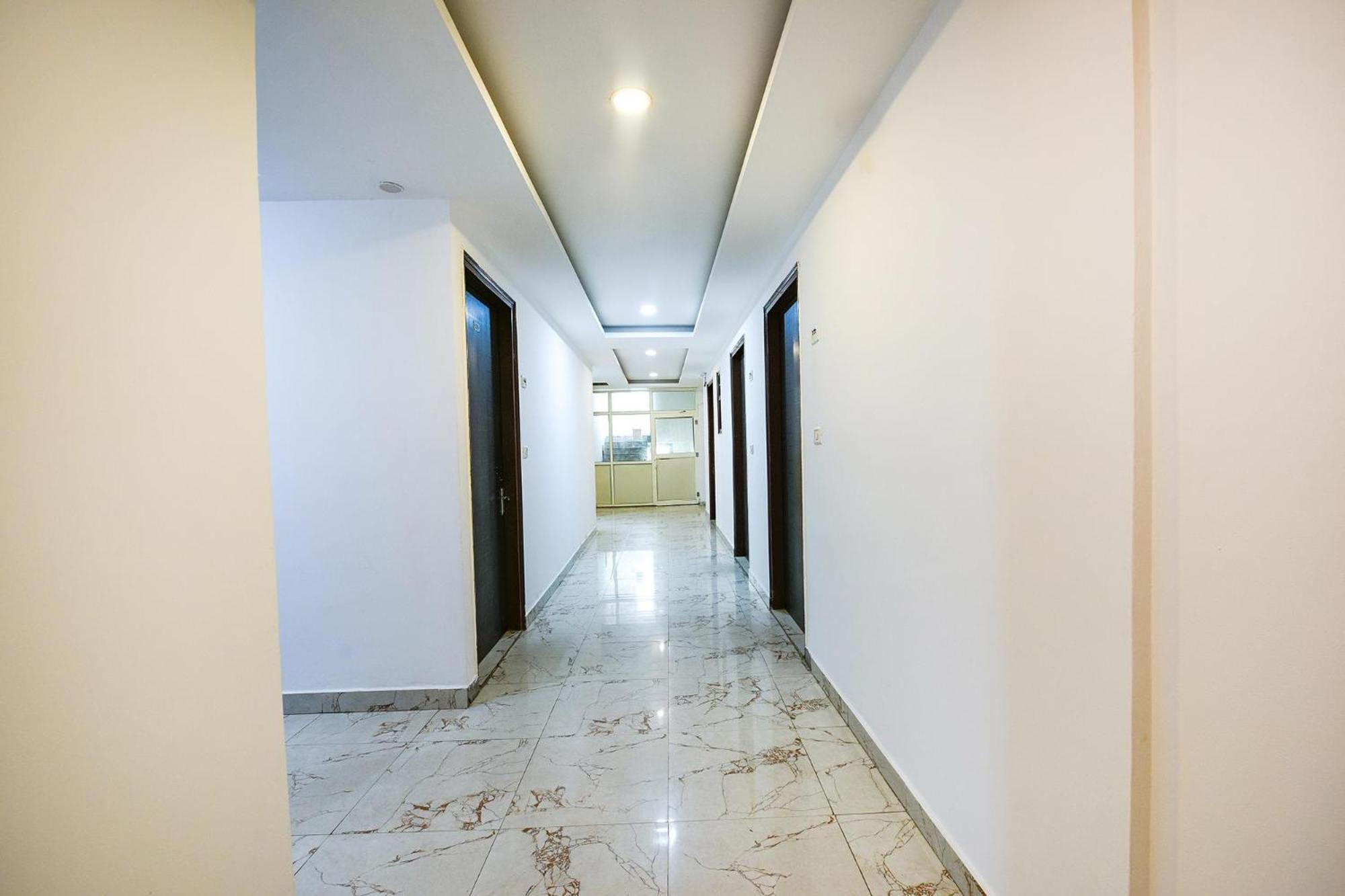 Hotel City Liit Delhi Airport Нью-Делі Екстер'єр фото