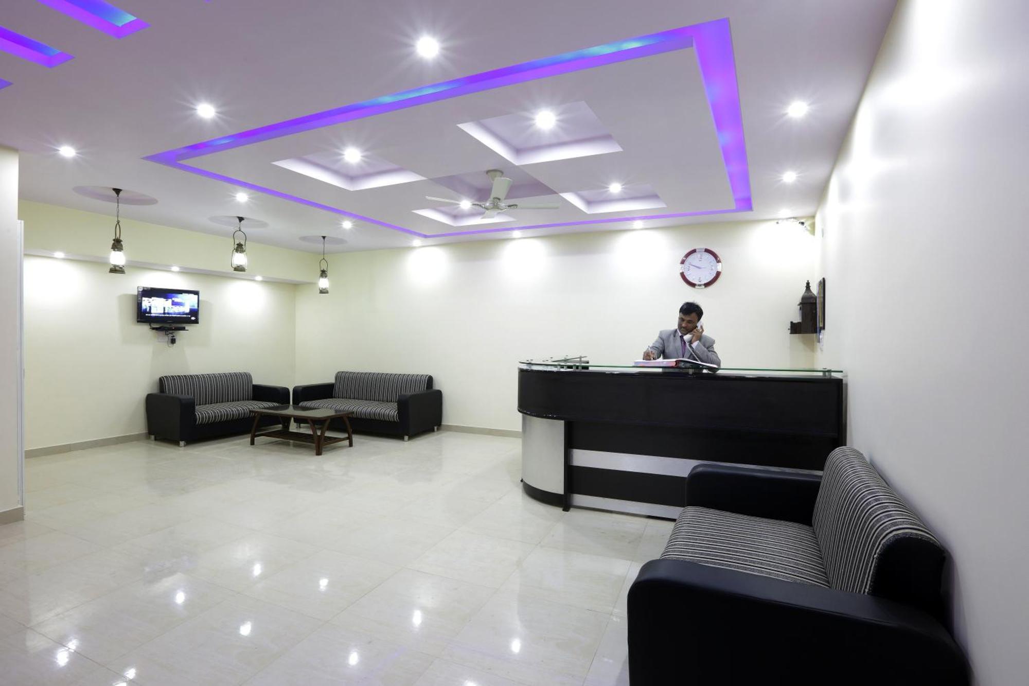 Hotel City Liit Delhi Airport Нью-Делі Екстер'єр фото
